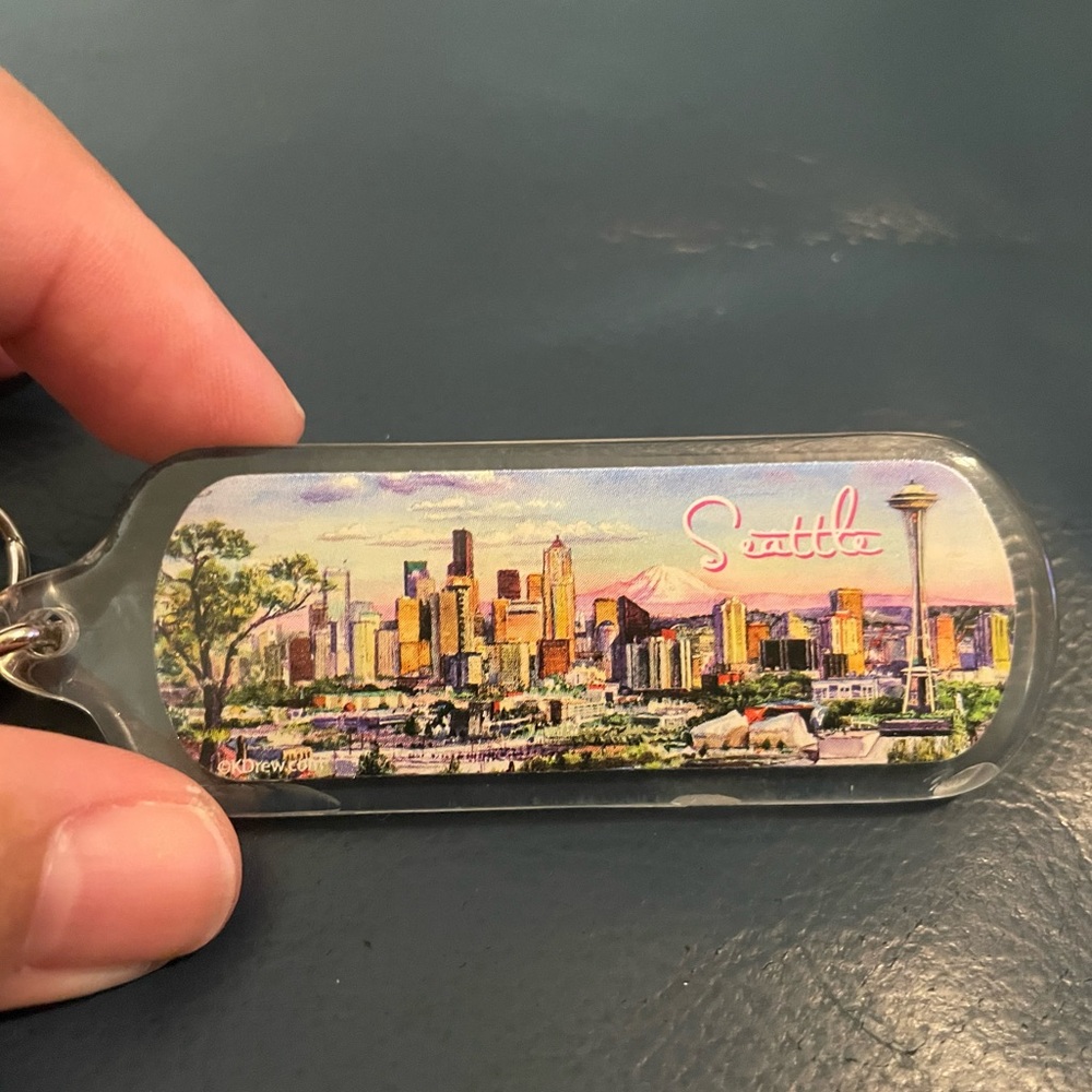 Seattle Keychain - Picture 2 of 3